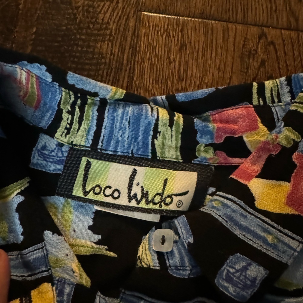 VTG Loco Lindo Printed Short Sleeve Button Down Shirt - Picture 3 of 5